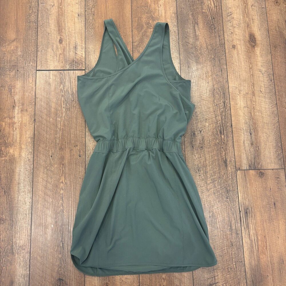 Patagonia Fleetwith Dress Kale Green Scoop Neck Sleeveless Hike REI Women Medium - Picture 3 of 7